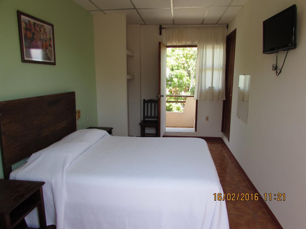 Hotel Puerto Piedra ปูแอร์โตเอสกอนดิโด ห้อง รูปภาพ