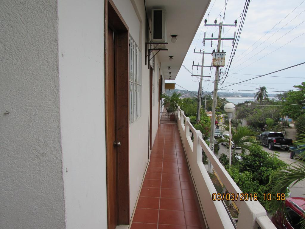 Hotel Puerto Piedra ปูแอร์โตเอสกอนดิโด ภายนอก รูปภาพ