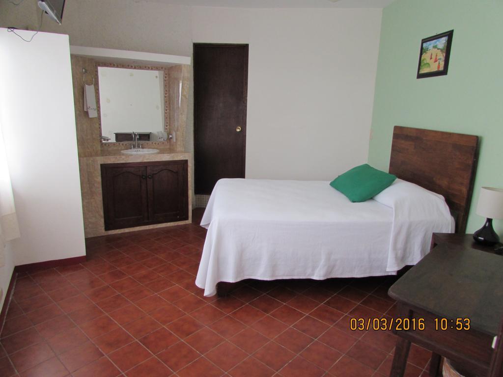 Hotel Puerto Piedra ปูแอร์โตเอสกอนดิโด ภายนอก รูปภาพ
