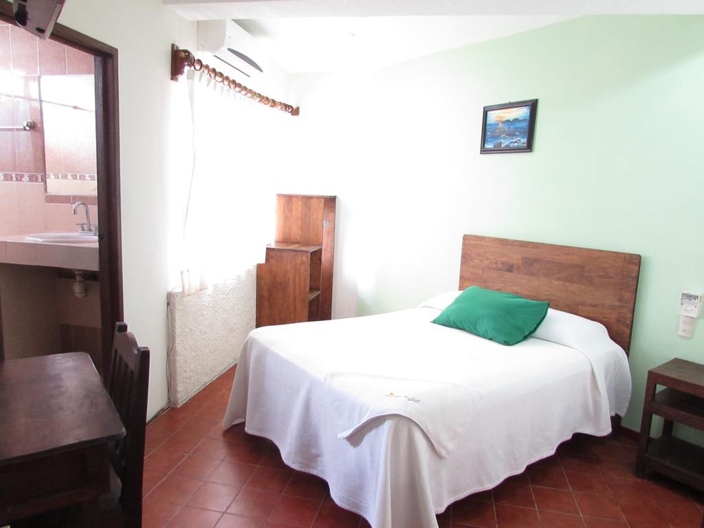 Hotel Puerto Piedra ปูแอร์โตเอสกอนดิโด ภายนอก รูปภาพ