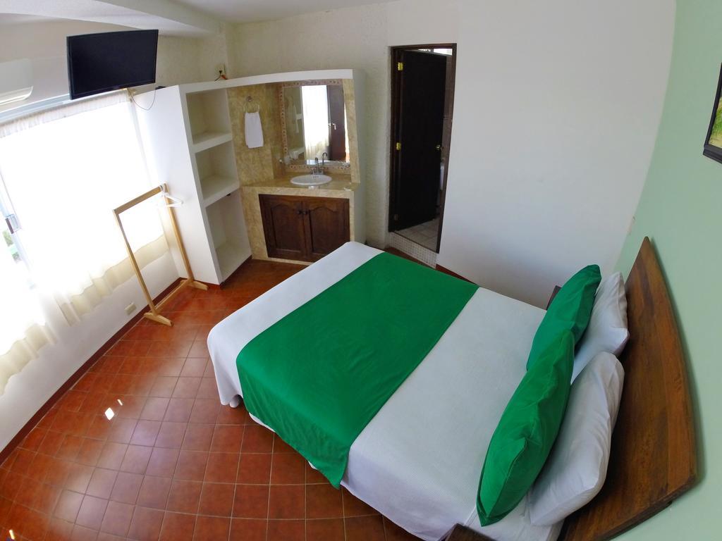 Hotel Puerto Piedra ปูแอร์โตเอสกอนดิโด ภายนอก รูปภาพ